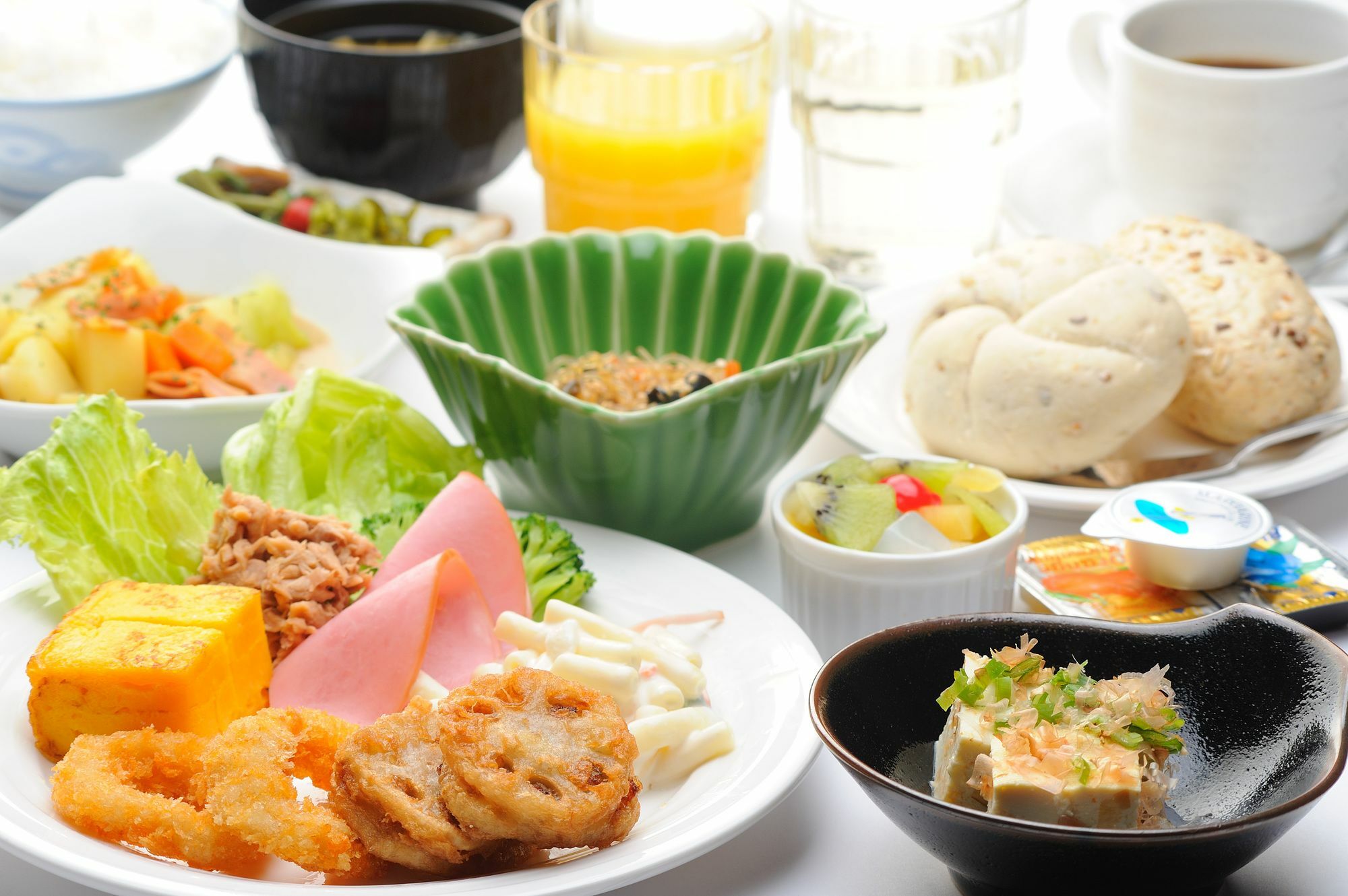 Hotel Route-Inn Ebina Ekimae Kültér fotó